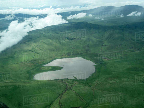 NGORONGORO (ンゴロンゴロ) ラインハルト 　アフリカ　写真集　洋書 NGORONGORO (ンゴロンゴロ) ラインハルト アフリカ 写真集 洋書