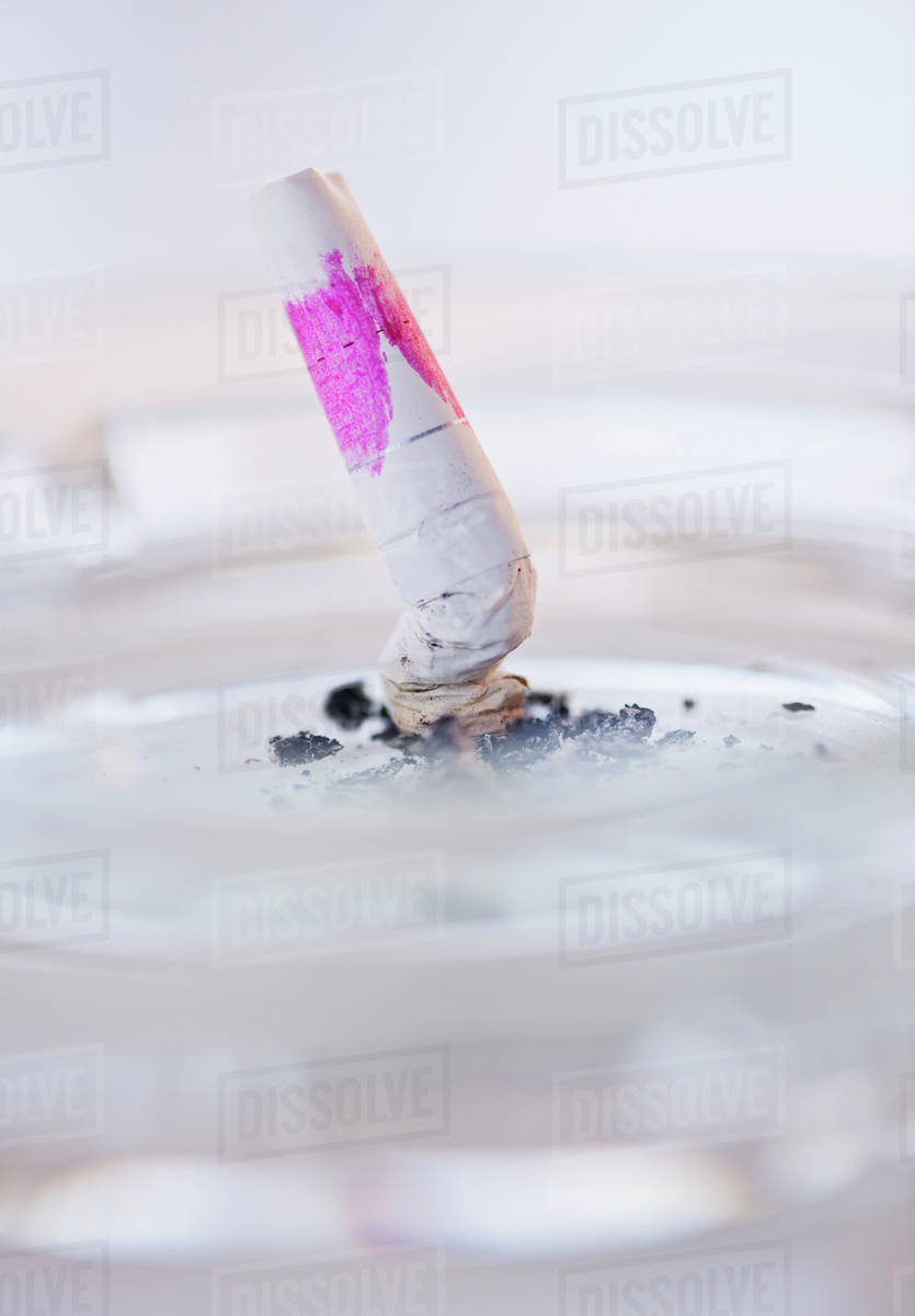 swindon bollards cigarette art Someone's been painting bollards in Swindon to make them look like giant  cigarettes 😮 And no-one seems to know who's done it 🤷‍♀️ The council says  it doesn't want to 
