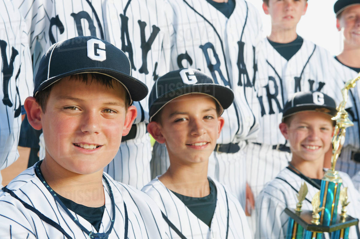 USA, California, Ladera Ranch, portrait of little league players (aged