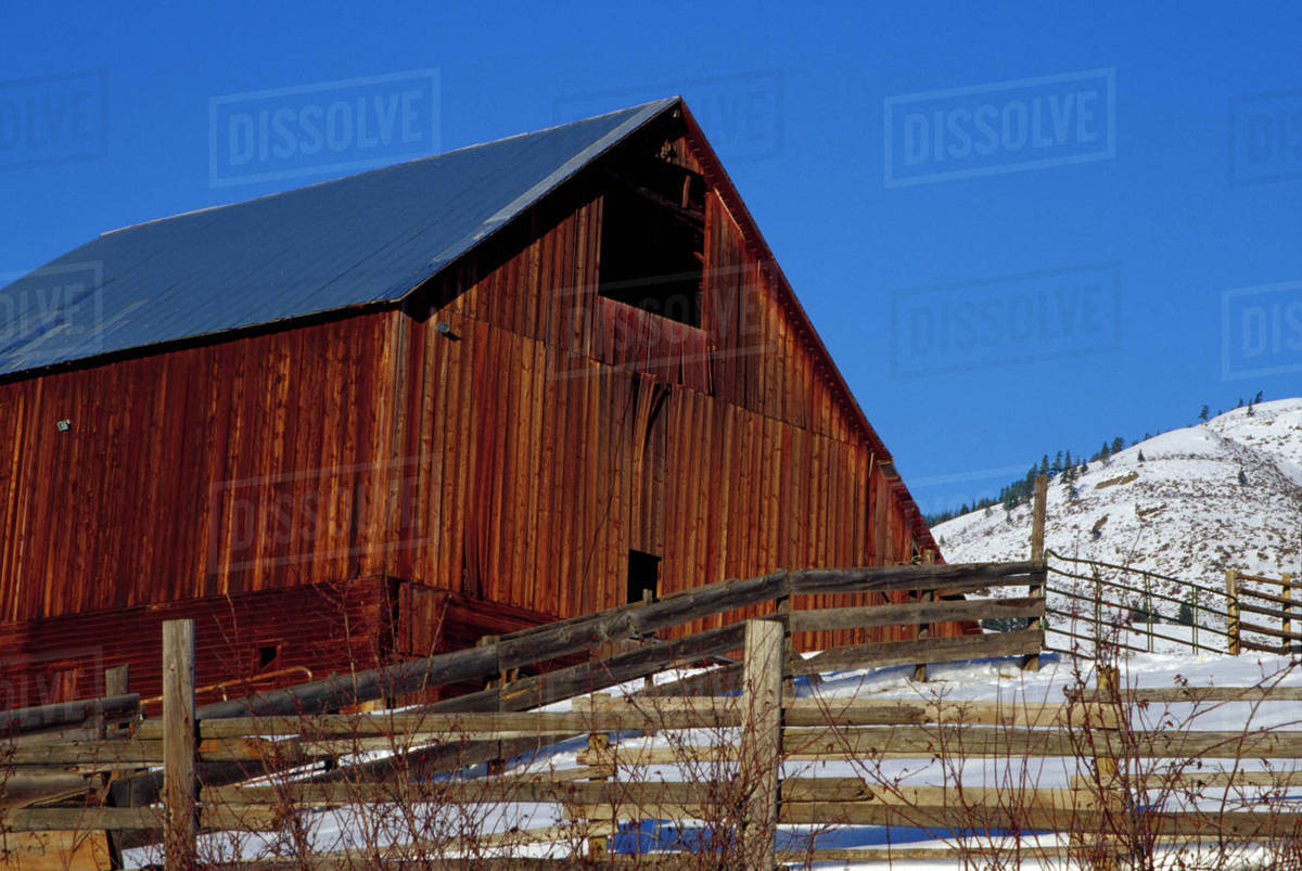 n a usa washington okanogan county old weathered barn in winter