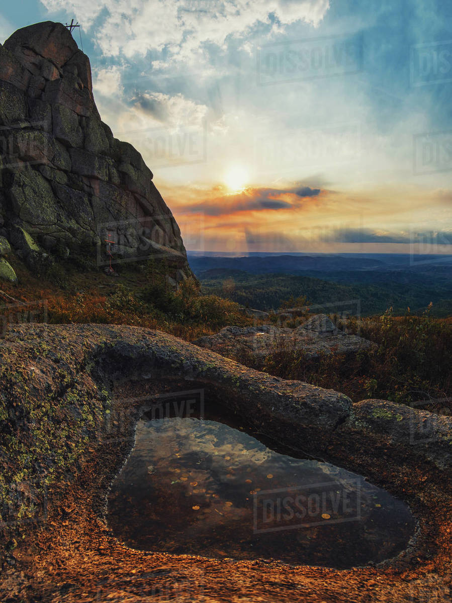 Beauty view on Sinyukha mountain, the highest mountain of Kolyvan ridge ...